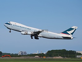 波音 747,國泰太平洋,噴氣客機