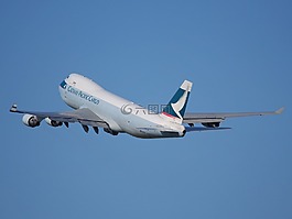波音 747,國泰太平洋,噴氣客機