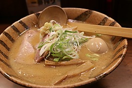 拉面,醬,煮雞蛋