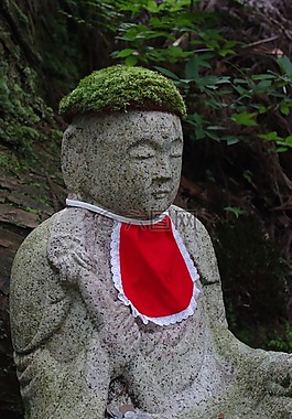 地藏菩薩雕像,高野山,森林