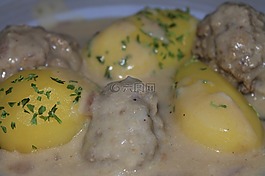 königsberger klopse,土豆,酱