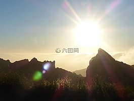 山,山峰,背光