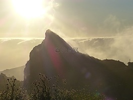 山,山峰,背光