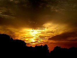 東,太陽(yáng),天空