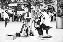街頭音樂家,手風琴,行人專用區