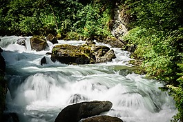 瀑布,激流,高山