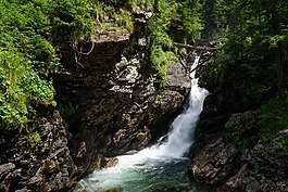 瀑布,激流,高山
