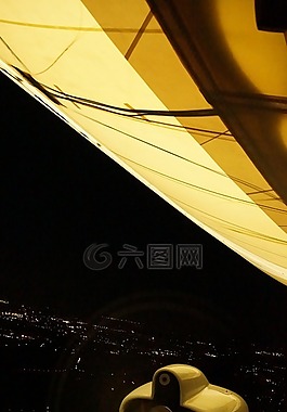 齊柏林,夜,電機