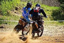 摩托車(chē)越野賽,耐力賽,跨越