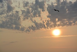 日落,烏云,暮光之城