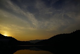 發(fā)光,湖,日落