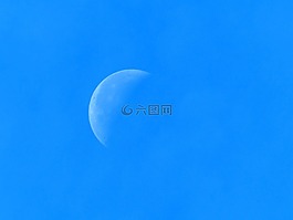 半个月亮,天空,蓝色