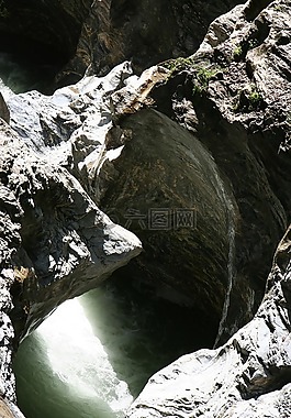 列支敦士登峽谷,污,水