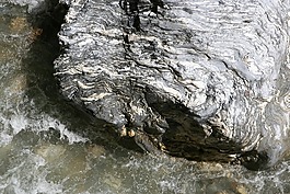 列支敦士登峽谷,污,水