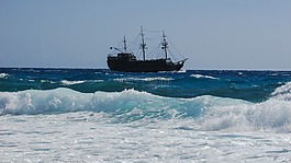 波,砸,海