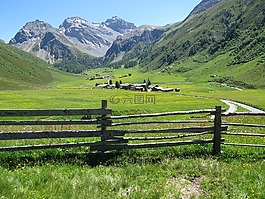 徒步旅行,高山,性质