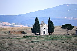 val d斯塔山谷，托斯卡納,托斯卡納區(qū),教堂