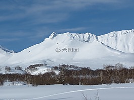 火山,白雪皑皑的群山,斜坡