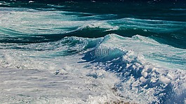 波,砸,海