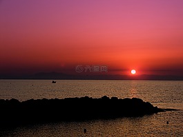 東,太陽,偉大
