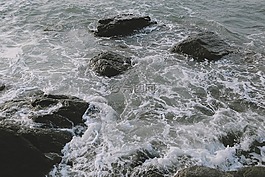海,波,泥土