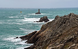 海,岩,灯塔