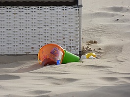 被遺忘的玩具,沙灘玩具,沙