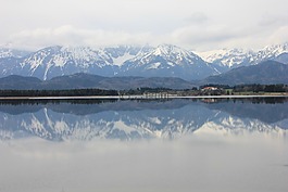 山,湖,镜像图像