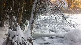 秋天,級聯(lián),水