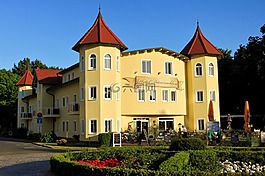 烏澤多姆,karslhagen,假期