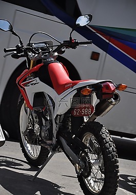 摩托車(chē),賽車(chē)運(yùn)動(dòng),自行車(chē)