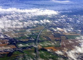 地,建設(shè),云