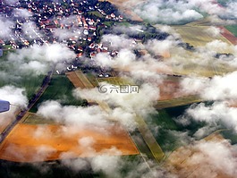 云,地,天空