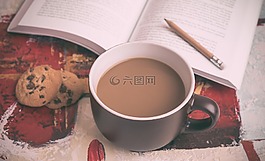 咖啡,书,铅笔