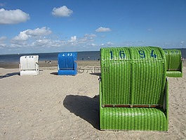 海灘,沙灘椅,藍(lán)藍(lán)的天空