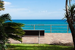 海,板凳,天空
