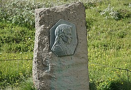 紀(jì)念碑泡湯,由 brattholt sigríeur,石