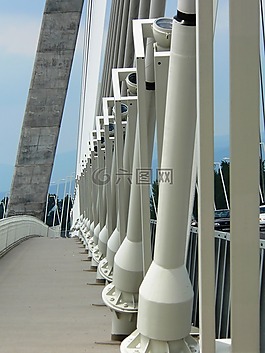 布達(dá)佩斯,megyeri 橋,體系結(jié)構(gòu)