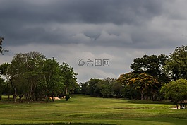 高爾夫,當(dāng)然,高爾夫球場