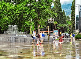 雅爾塔,雨,噴泉