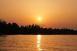 加爾達(dá),日落,湖