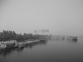 黑色和白色riverscape,河運(yùn)輸,復(fù)古的攝影