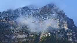 山,霧,雪