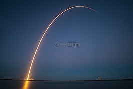 火箭發(fā)射,夜,軌道