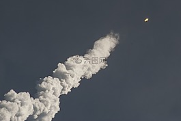 火箭發(fā)射,蒸汽,煙
