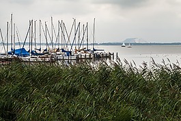 船,湖,偕