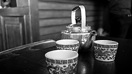 中。,茶,玻