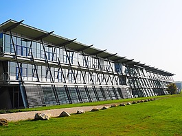 建設(shè),架構(gòu),正面