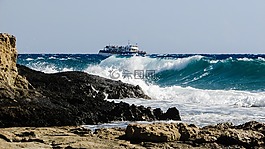 波,砸,海