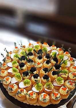 魚(yú)子醬,塔爾提納夫人,餐廳